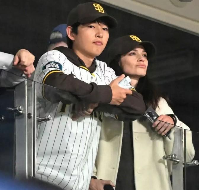 宋仲基2024最新图片大全，获取指南与精彩瞬间回顾