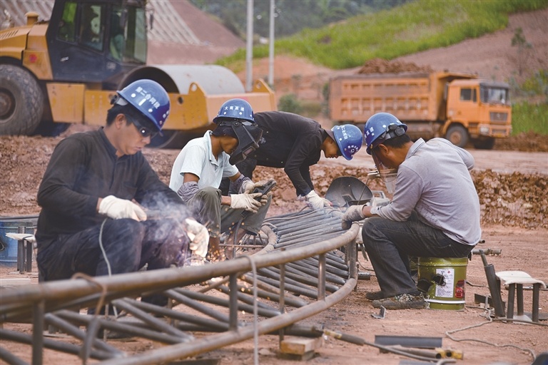 桥梁钢筋工最新招工信息，急聘桥梁钢筋工人