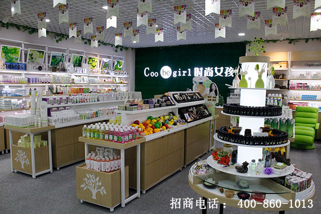 探秘小巷深处的独特生活，生活用品加盟店最新故事揭秘