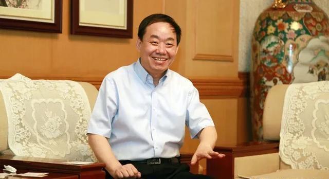 2024新奥精准资料大全,最新数据挖解释明_月光版83.570