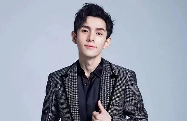 时代星光璀璨闪耀，娱乐圈最新资讯与蓬勃生机