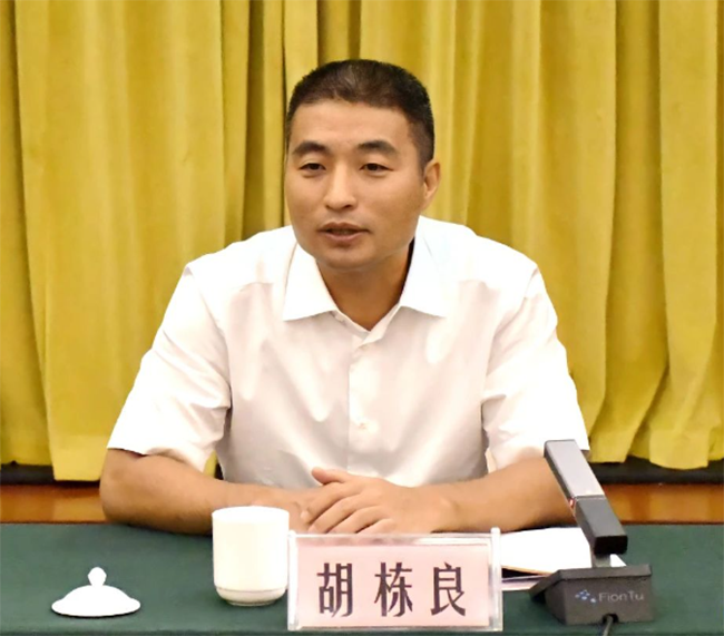 延安市杨霄最新职务变动,延安市杨霄的最新职务变动，励志之路，自信与成就感的源泉