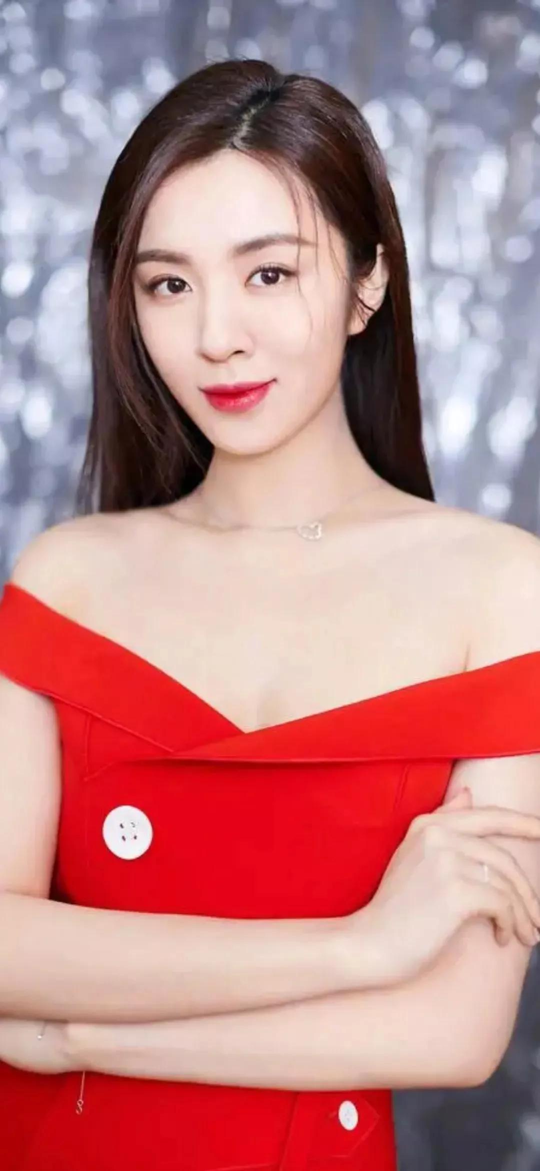丰满女明星,丰满女明星，魅力无限的时尚新风尚