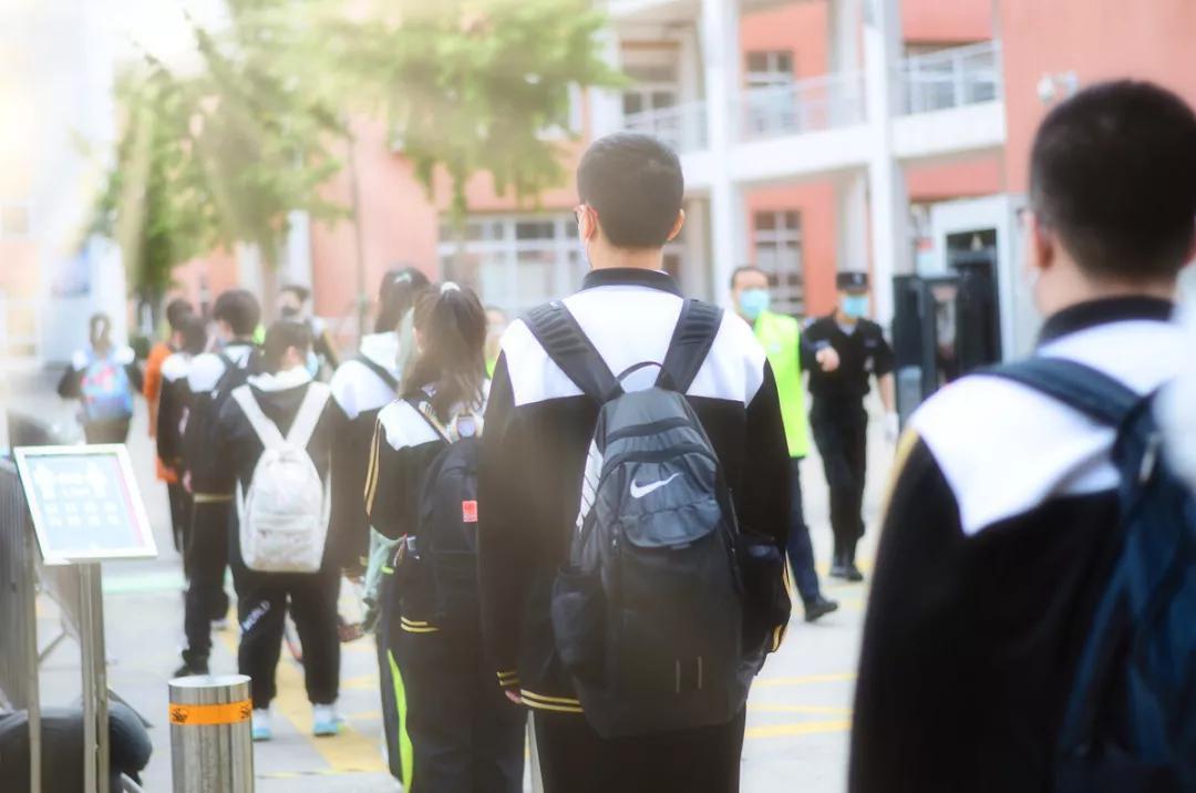 交通银行股票，与自然美景的邂逅之旅