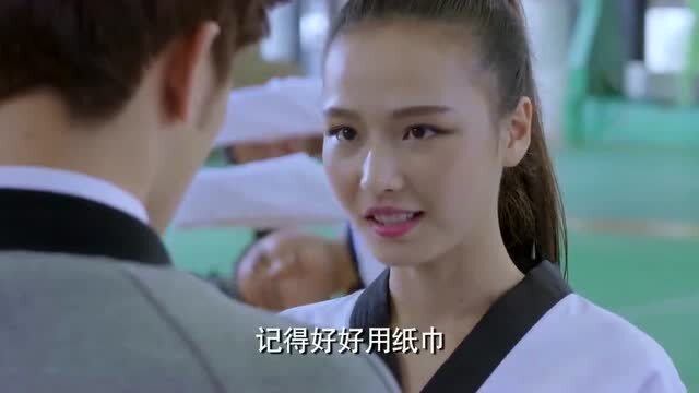 校花的贴身保镖演员表及剧情概述