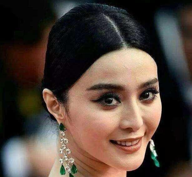 明星未修图照片背后的日常小确幸与真挚友情故事