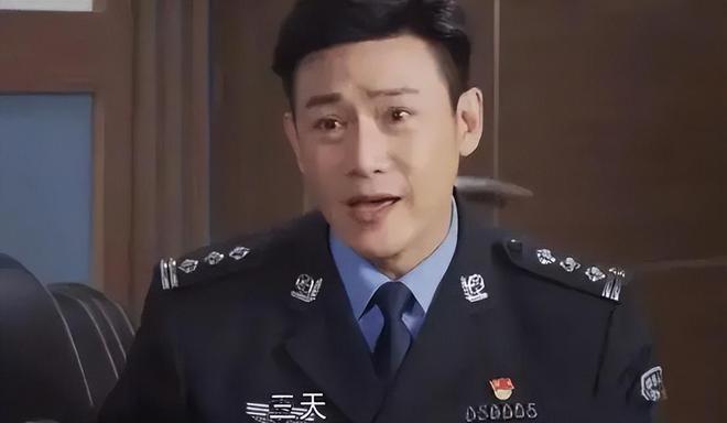 警察专业户演员，演绎正义的力量，展现公安风采