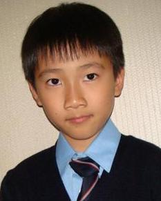 香港演员梁的表演艺术之路，如何学习并迈向成功之巅